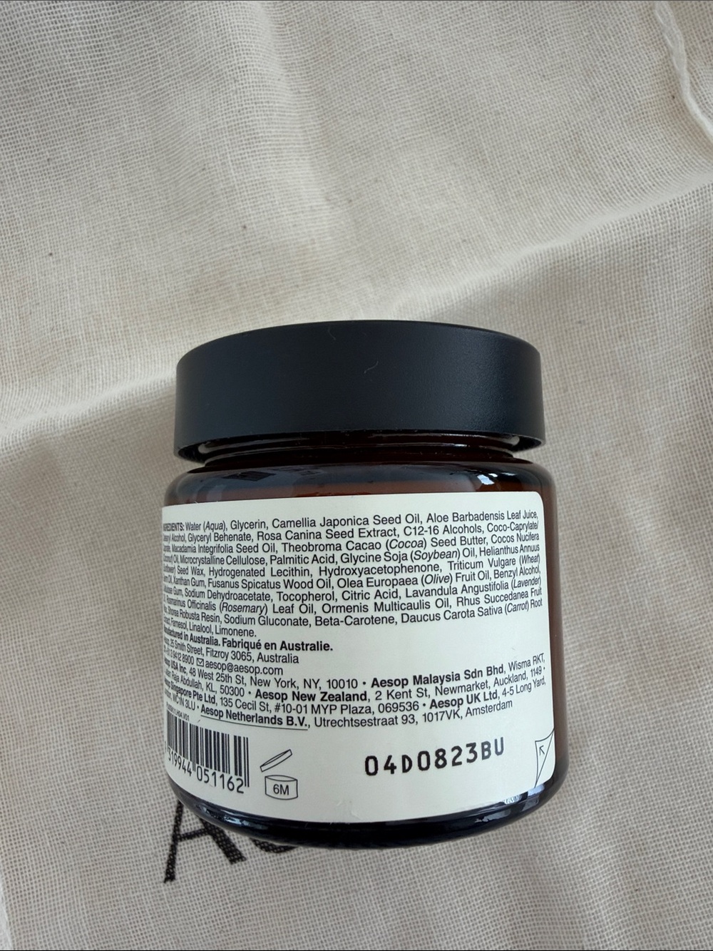Aēsop Unisex Skincare Travel Kit – Black Case with Cream & Amber Bottles - Picture 7 of 9